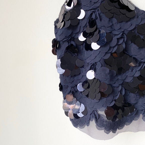 2/$20 Zara sequin and lace navy blue crop top - Picture 4 of 9